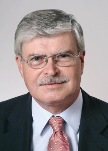 Dr. Roland Kirchhof