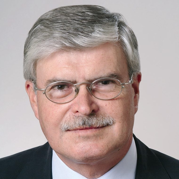 Dr. Roland Kirchhof